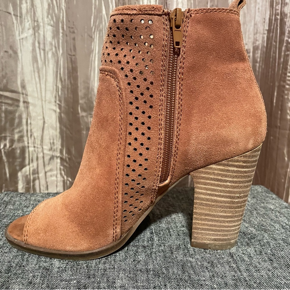 Lucky Brand suede peep toe bootie 7.5